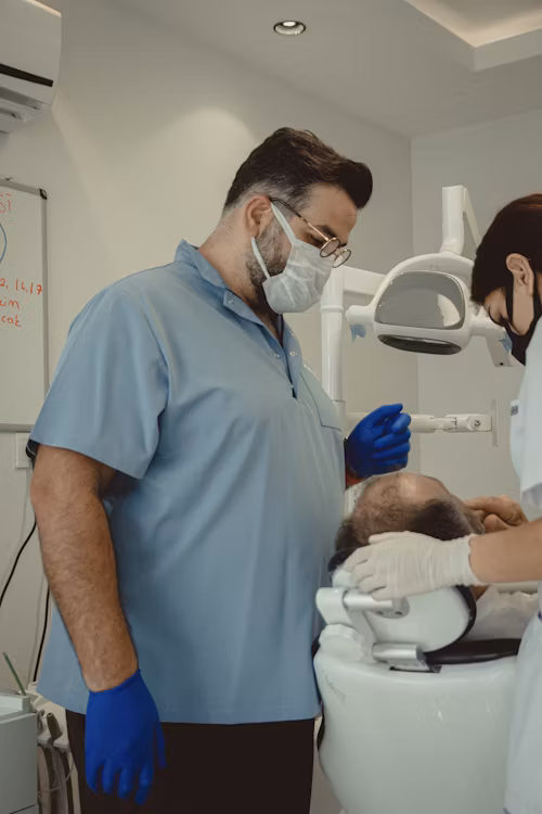 عيادات الاسنان